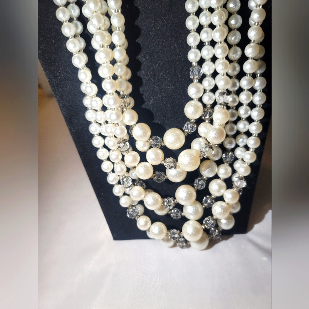 Vintage Sassy Jones necklace